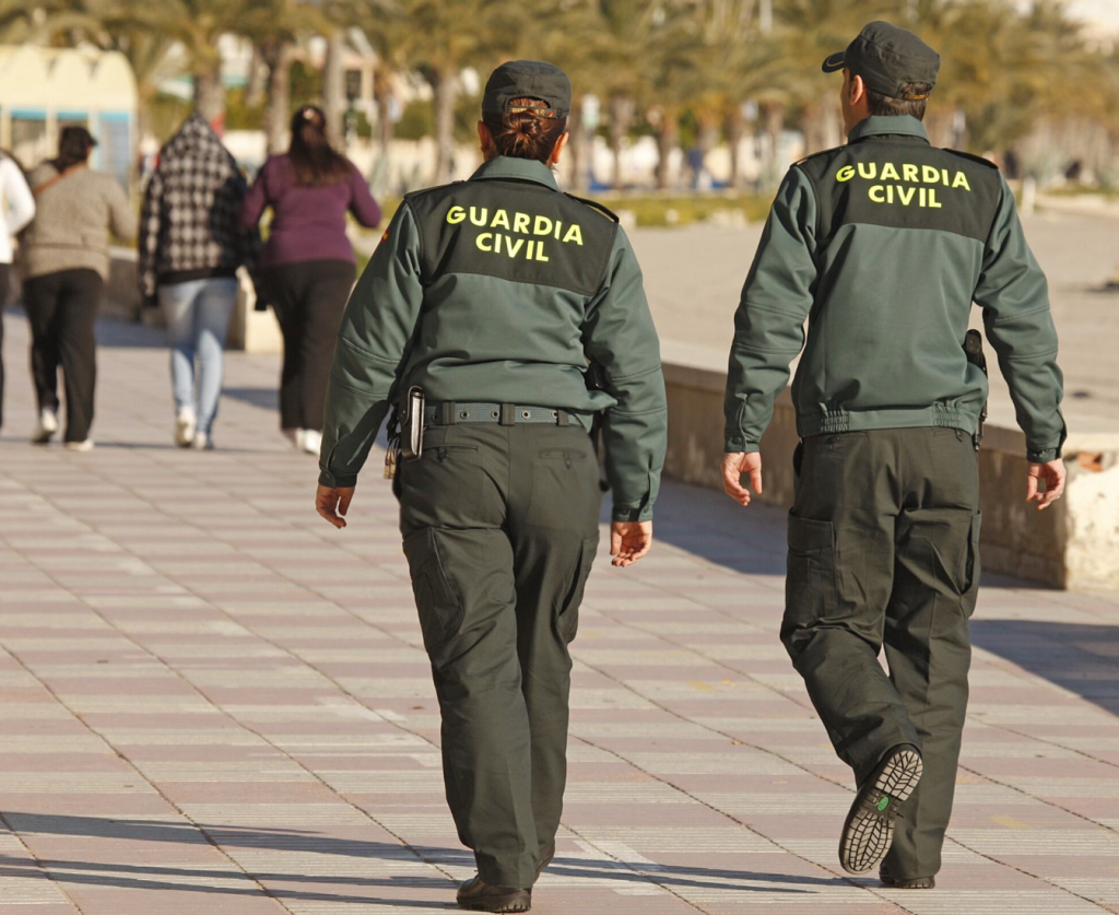 Guardia Civil en la calle